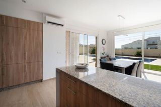 Chalet en venta en La Siesta - El Salado - Torreta en Torrevieja