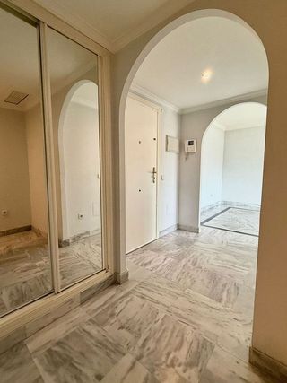 Piso en alquiler en Nueva Andalucía centro en Marbella