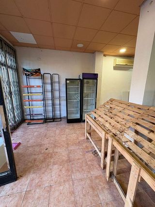 Local comercial en alquiler en Eixample Nord – La Devesa en Girona