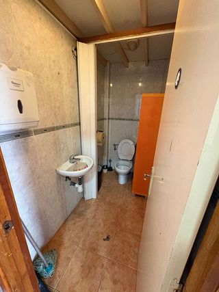 Local comercial en alquiler en Eixample Nord – La Devesa en Girona