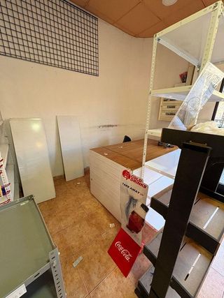 Local comercial en alquiler en Eixample Nord – La Devesa en Girona