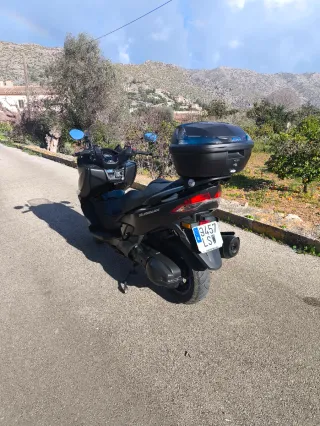 Suzuki Burgman 400 2021