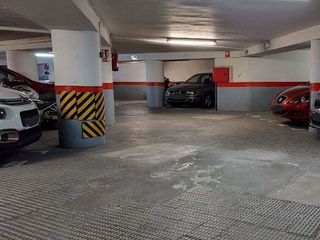 Garaje en venta en Sant Antoni en Barcelona