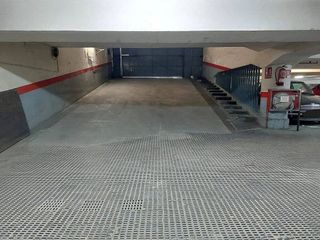 Garaje en venta en Sant Antoni en Barcelona