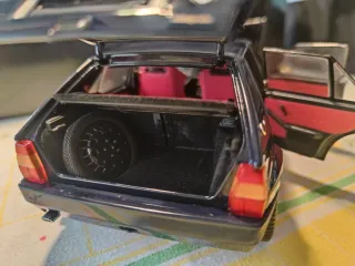 Lancia Delta Integrale 1/18 Club Italia