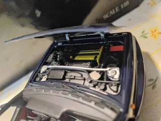 Lancia Delta Integrale 1/18 Club Italia