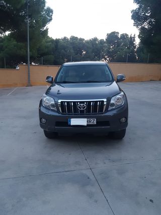 Toyota Land Cruiser 150 2013