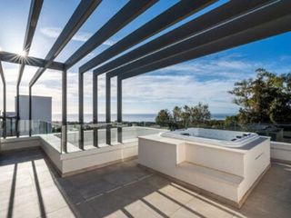 Chalet en alquiler en Nagüeles Alto en Marbella