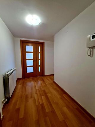 Piso en alquiler en Miralbueno en Zaragoza