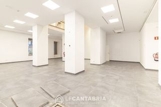 Oficina en alquiler en Puerto Chico en Santander