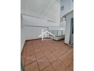 Casa en venta en Lucena