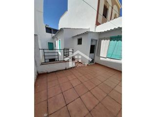 Casa en venta en Lucena