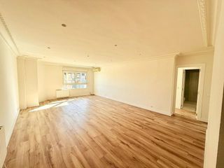 Piso en alquiler en Mestalla en Valencia