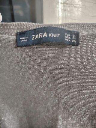 Falda Zara plateada brillante