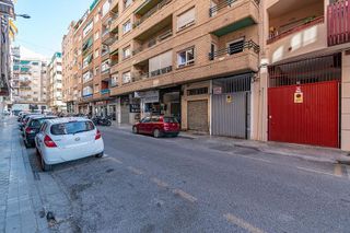 Garaje en venta en Camino de Ronda - Rosaleda en Granada