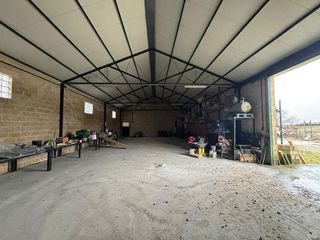 Nave industrial en venta en Colmenar de Oreja