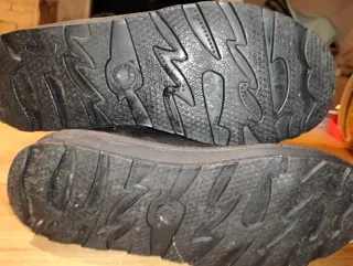 Stivali neri con pelliccia