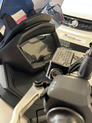 APRILIA SR GT 125 SPORT