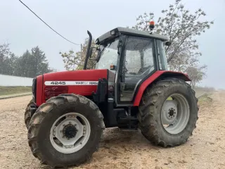 Tractor Massey Ferguson 4245