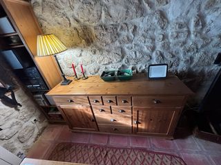 Aparador de madera maciza