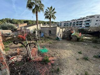 Solar en venta en Sant Esteve Sesrovires