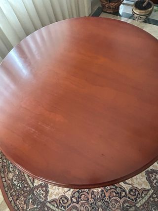 Mesa auxiliar redonda de madera