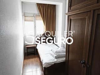 Piso en alquiler en La Buhaira en Sevilla