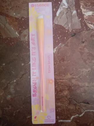 Pennello per sopracciglia essence