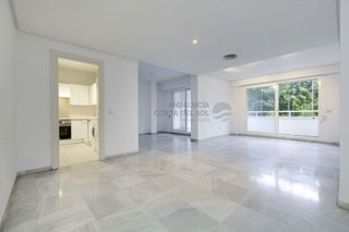 Dúplex en venta en Playa Bajadilla - Puertos en Marbella