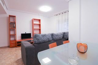 Piso en alquiler en San Luis en Almería