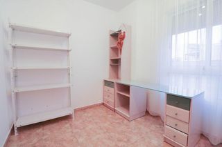 Piso en alquiler en San Luis en Almería