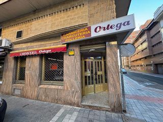 Local comercial en alquiler en Campo de la Juventud en Palencia