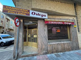 Local comercial en alquiler en Campo de la Juventud en Palencia