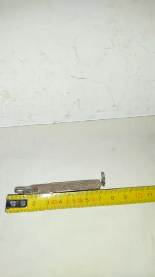 Herramienta multiusos limpiador pipas antigua