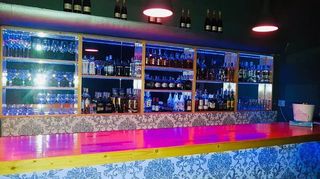 Bar en venta en Palacio en Madrid