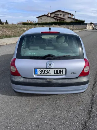 Renault Clio 2004