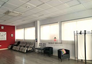 Local comercial en venta en Barbastro