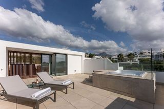 Casa pareada en alquiler en Los Naranjos - Las Brisas en Marbella