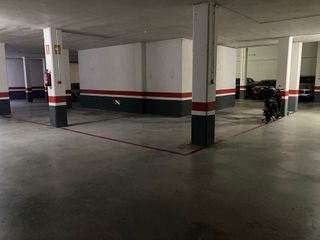 Garaje en alquiler en Valdenoja - La Pereda en Santander