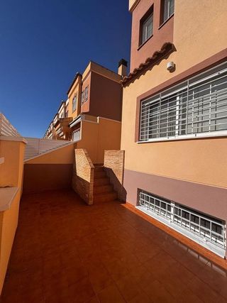Casa adosada en alquiler en Churra en Murcia