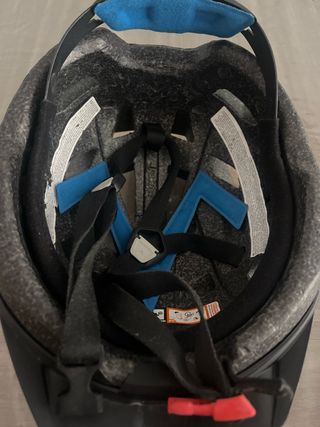 Casco de bicicleta negro