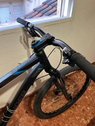 Bicicleta Rockrider Negra