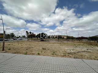 Terreno en venta en Lucena