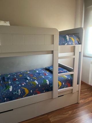 Litera infantil con cajones