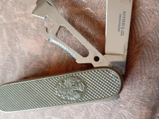 Herramienta Aitor Granadero con cordón