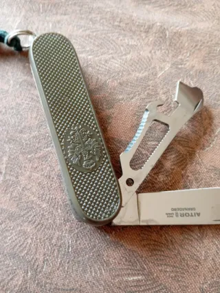 Herramienta Aitor Granadero con cordón