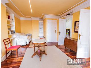 Piso en alquiler en General Dávila en Santander