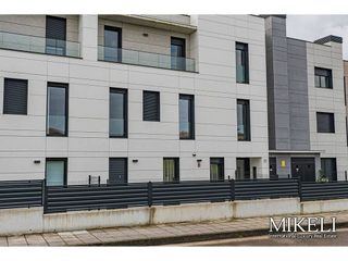 Piso en alquiler en Valdenoja - La Pereda en Santander