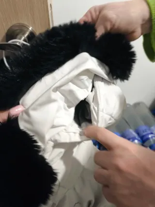 Chaquetón de montaña blanco y negro