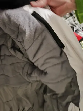 Chaquetón de montaña blanco y negro